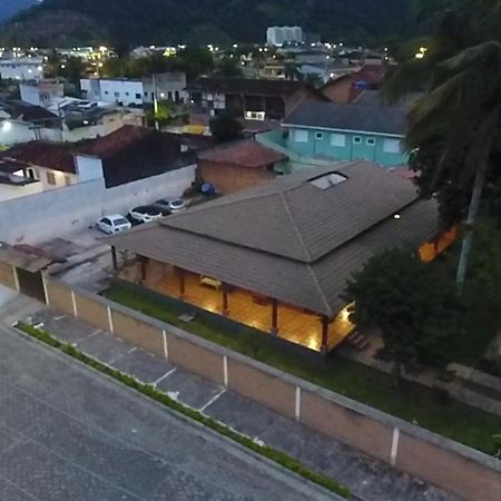 Hospedagem Economica Flor De Maria Caraguatatuba Esterno foto