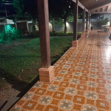 Hospedagem Economica Flor De Maria Caraguatatuba Esterno foto