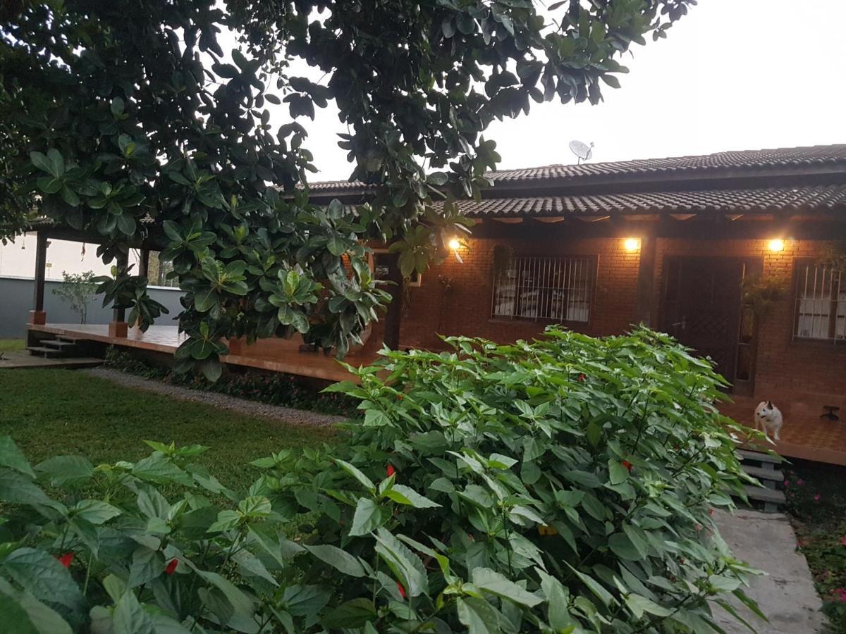 Hospedagem Economica Flor De Maria Caraguatatuba Esterno foto