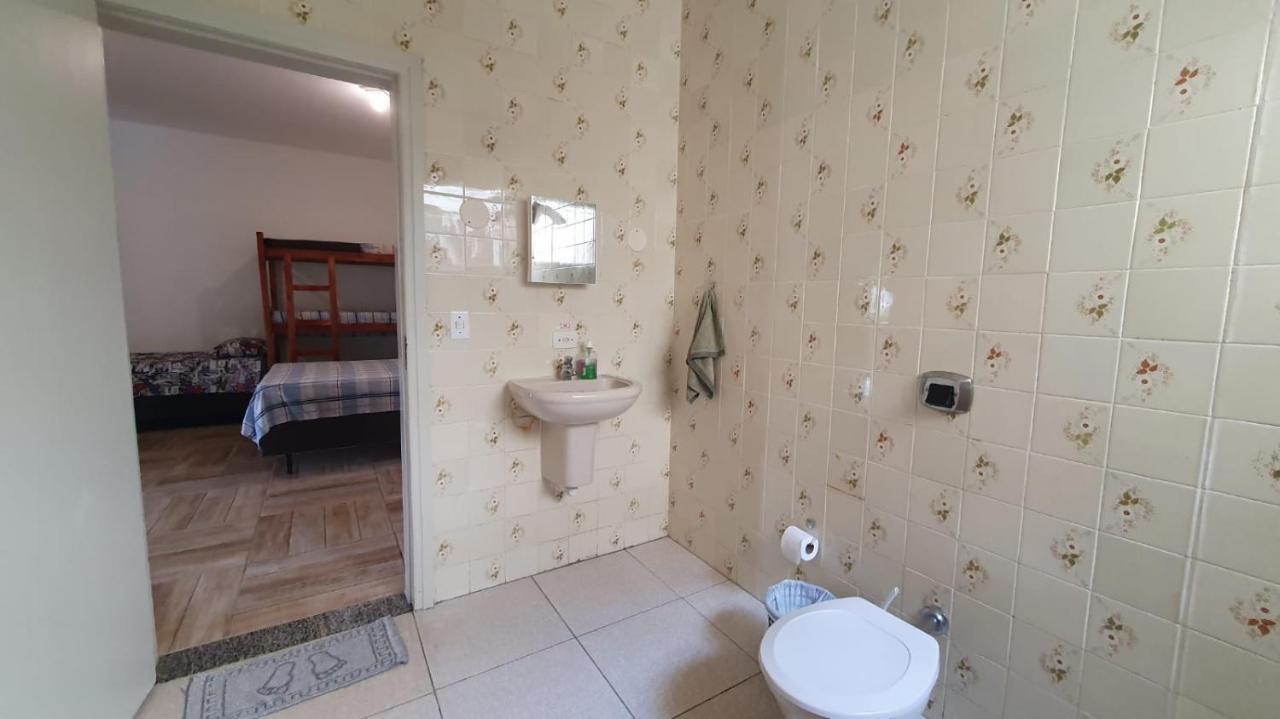 Hospedagem Economica Flor De Maria Caraguatatuba Esterno foto