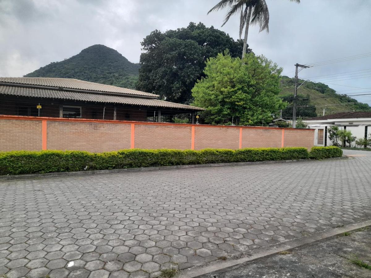 Hospedagem Economica Flor De Maria Caraguatatuba Esterno foto